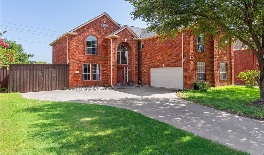 1013 Larkspur Dr, Allen, TX 75002 - 5 Beds, 3 Bath