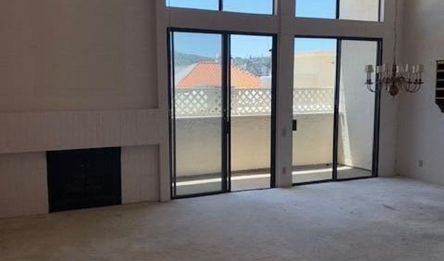 5310 Zelzah Ave 305, Encino, CA 91316 - 2 Beds, 2 Bath