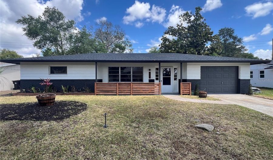 3045 PLAZA TERRACE Dr, Orlando, FL 32803 - 3 Beds, 2 Bath