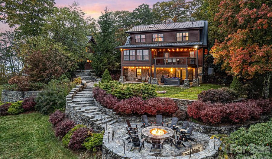 419 Summit Trl, Banner Elk, NC 28604 - 6 Beds, 6 Bath