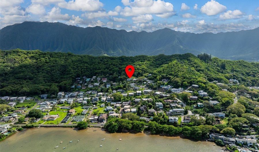47-348 Mawaena St, Kaneohe, HI 96744 - 3 Beds, 2 Bath