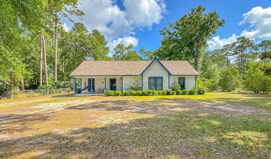 1109 Quail Run, Bainbridge, GA 39819 - 3 Beds, 2 Bath