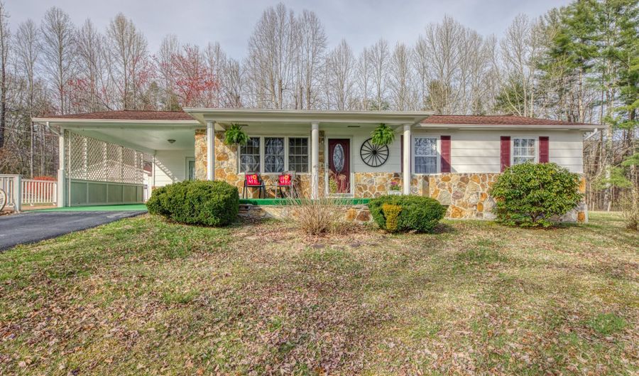 2501 Knoxville Hwy, Wartburg, TN 37887 - 3 Beds, 1 Bath
