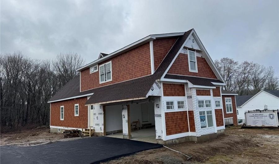 1338 Central Ave, Johnston, RI 02919 - 4 Beds, 4 Bath