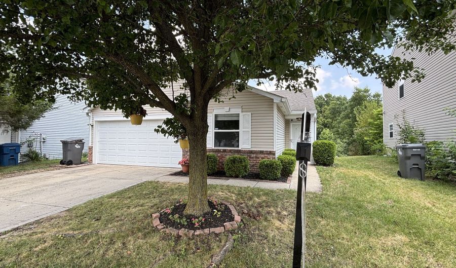 6649 Earlswood Dr, Indianapolis, IN 46217 - 3 Beds, 2 Bath