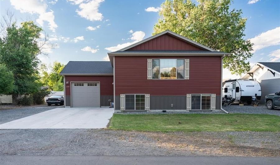 2607 West Ave, Cody, WY 82414 - 3 Beds, 2 Bath
