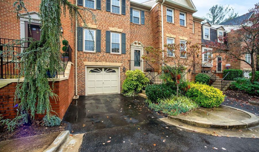 10107 GALSWORTHY Pl, Bethesda, MD 20817 - 3 Beds, 4 Bath