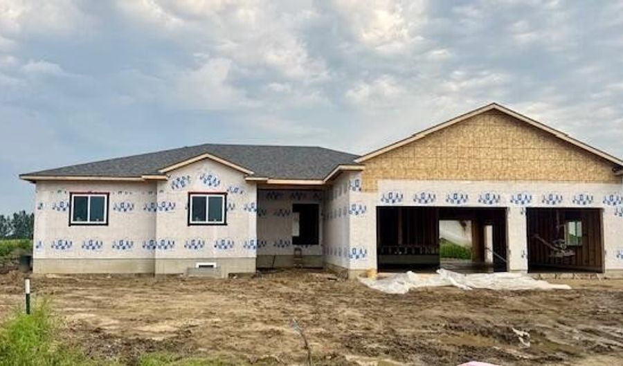 3304 Northview Ln, Aberdeen, SD 57401 - 3 Beds, 3 Bath