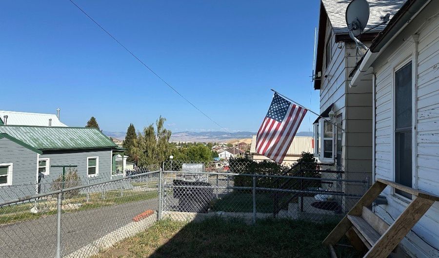 615 E 8th St, Anaconda, MT 59711 - 1 Beds, 1 Bath