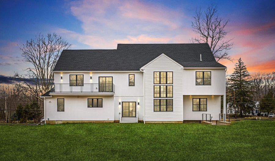 968 TENNIS Ave, Ambler, PA 19002 - 6 Beds, 6 Bath