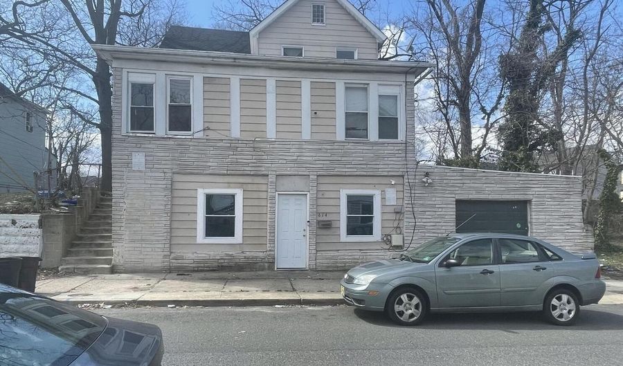 614 Pine St, Asbury Park, NJ 07712 - 7 Beds, 3 Bath