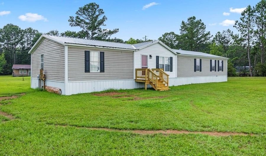 4896 Valdosta Hwy, Barney, GA 31625 - 4 Beds, 2 Bath