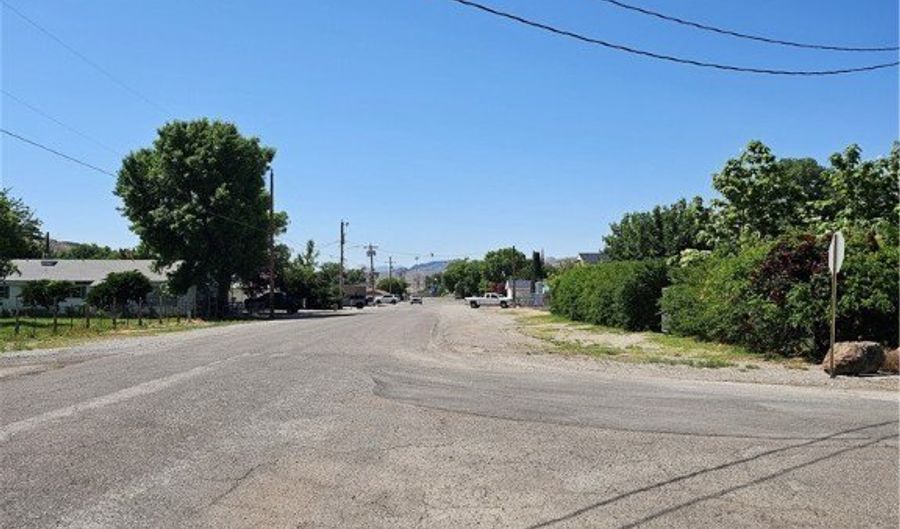 121 Purple Sage Ave, Alamo, NV 89001 - 4 Beds, 1 Bath