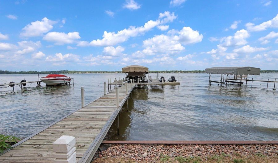 38137 N Bolton Pl, Antioch, IL 60002 - 4 Beds, 3 Bath