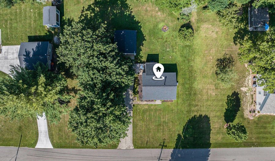 6821 Chapin Ave SE, Alto, MI 49302 - 2 Beds, 1 Bath