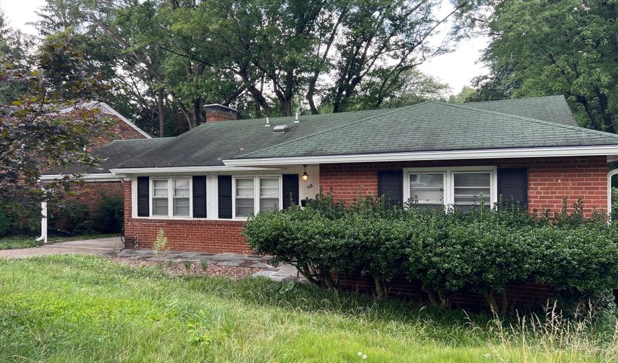 668 S ILLINOIS St, Arlington, VA 22204 - 5 Beds, 3 Bath