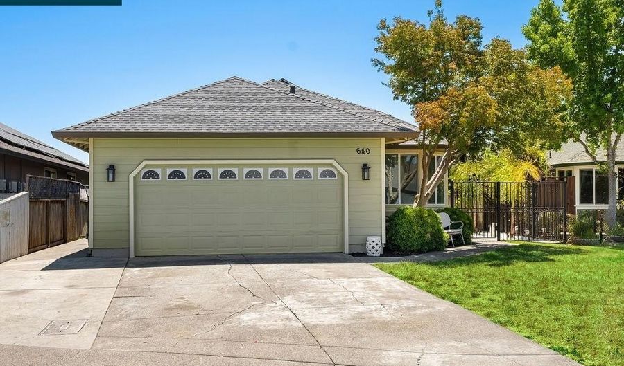 640 Elsa Dr, Santa Rosa, CA 95407 - 3 Beds, 2 Bath