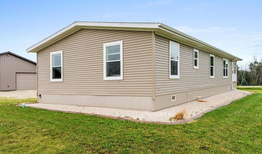 N8342 Hwy 42, Algoma, WI 54201 - 3 Beds, 2 Bath