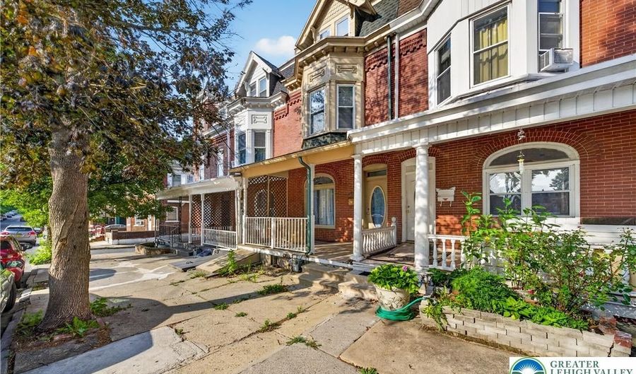 121 14th St, Allentown, PA 18102 - 5 Beds, 2 Bath