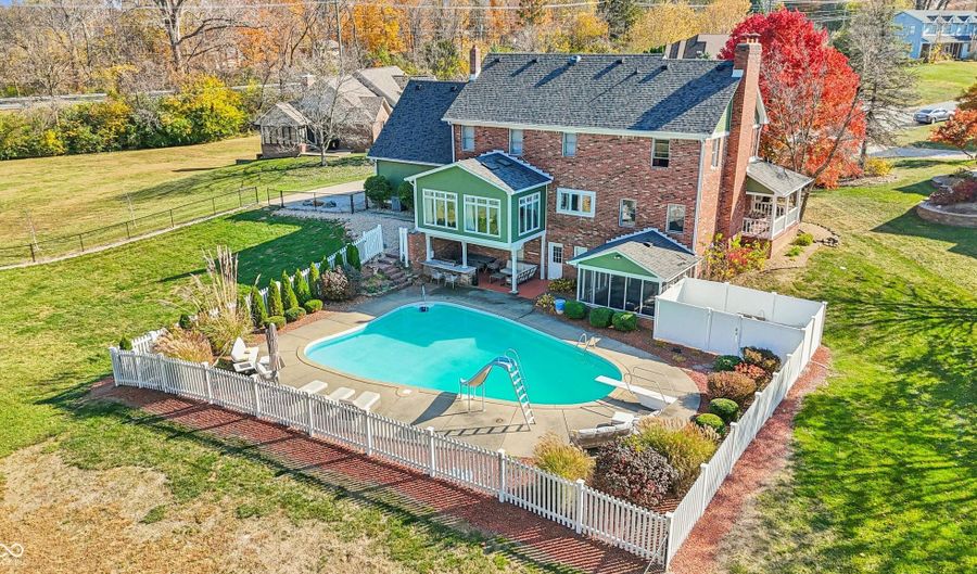 7082 Tremont Dr, Bargersville, IN 46106 - 4 Beds, 4 Bath