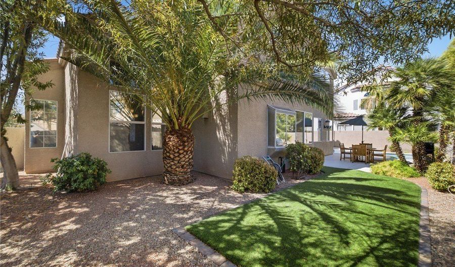 20 Firedrake Ter, Henderson, NV 89074 - 4 Beds, 3 Bath