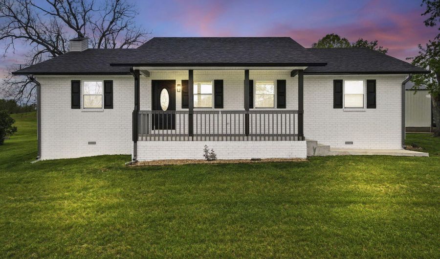 11276 Co Road A-408, Ava, MO 65608 - 3 Beds, 3 Bath