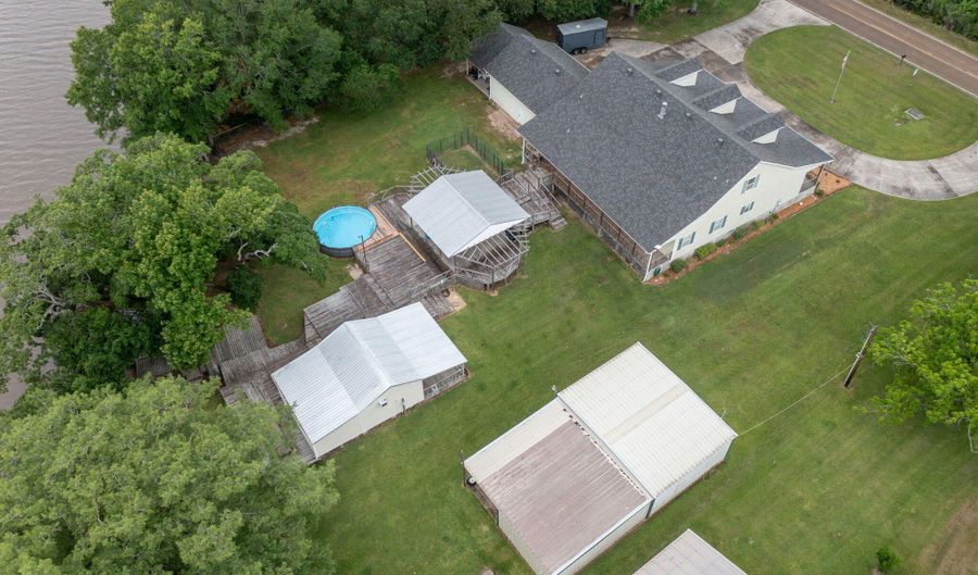 16634 W La Hwy 330, Abbeville, LA 70510 - 4 Beds, 2 Bath