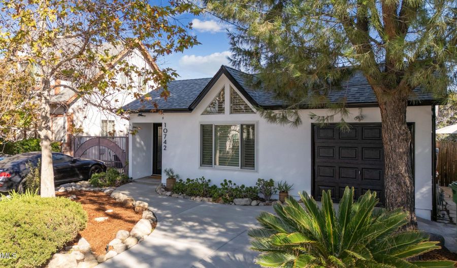 10742 Sharon Ave, Los Angeles, CA 91040 - 3 Beds, 2 Bath