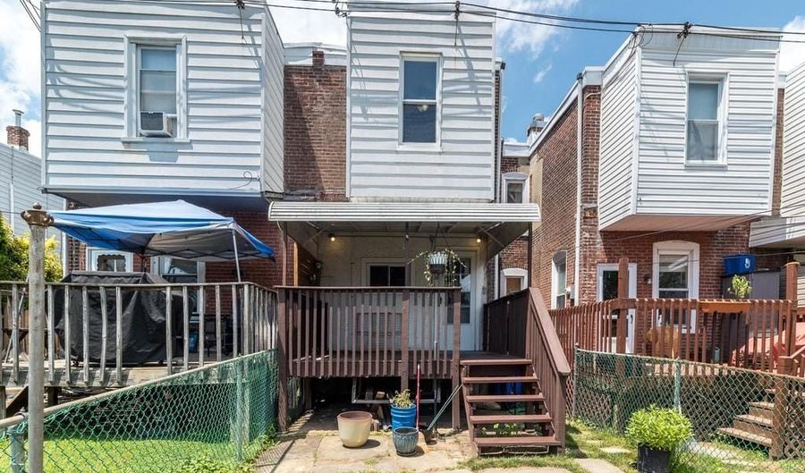 556 MARTIN St, Philadelphia, PA 19128 - 3 Beds, 2 Bath