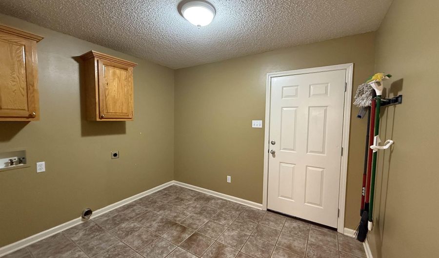 2106 Duane Dr, Beebe, AR 72012 - 3 Beds, 2 Bath