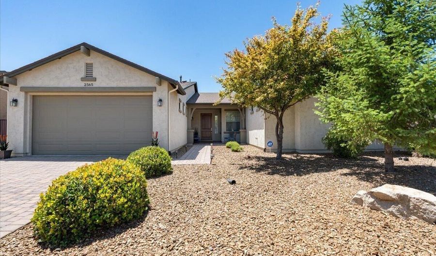2565 Comet Loop, Chino Valley, AZ 86323 - 3 Beds, 3 Bath
