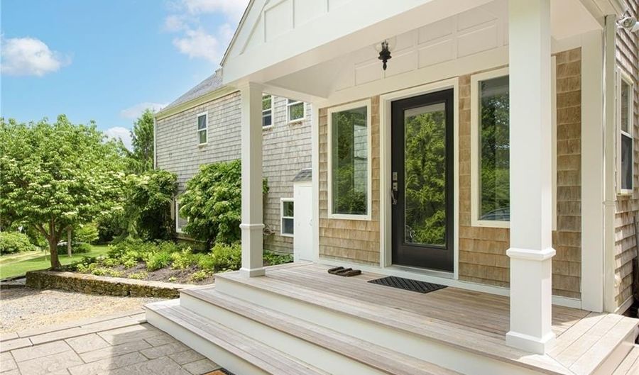 140 Connection St, Newport, RI 02840 - 5 Beds, 4 Bath
