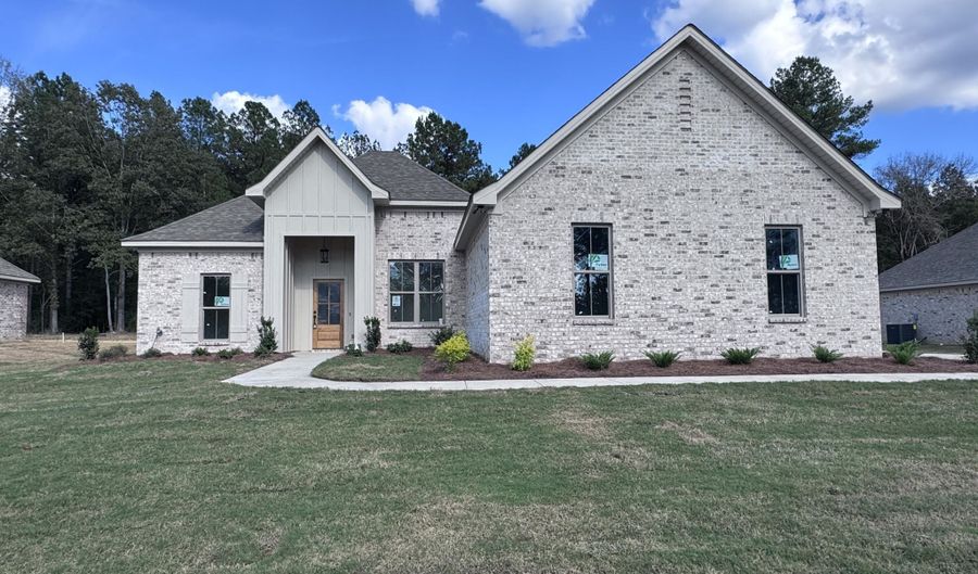 215 New Haven Ln, Brandon, MS 39042 - 4 Beds, 2 Bath