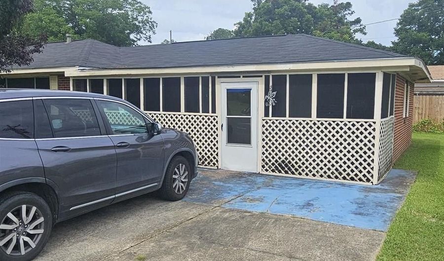 7264 Hanks, Baton Rouge, LA 70812 - 4 Beds, 3 Bath