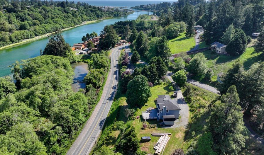 16711 Thompson Rd, Brookings, OR 97415 - 3 Beds, 3 Bath