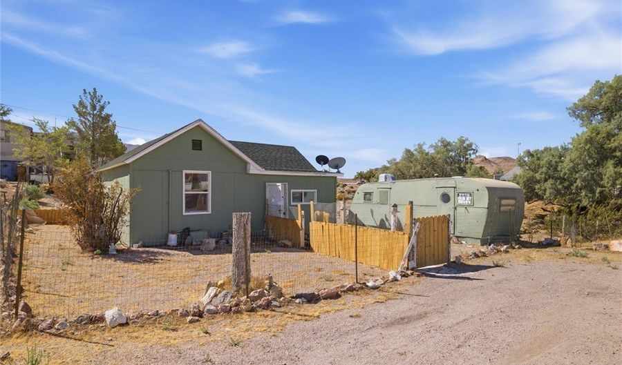 405 W Main St, Beatty, NV 89003 - 2 Beds, 1 Bath