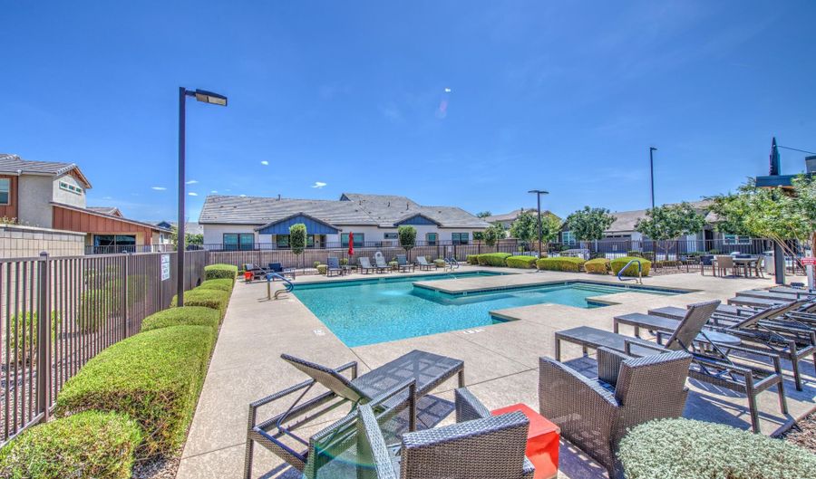 3071 S SOHO Ln, Chandler, AZ 85286 - 2 Beds, 2 Bath