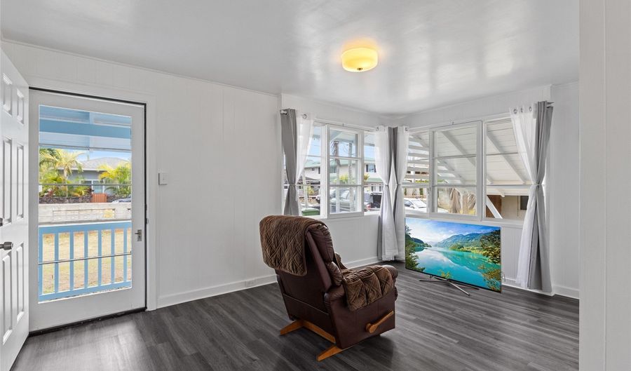 628 Maluniu Ave, Kailua, HI 96734 - 2 Beds, 1 Bath