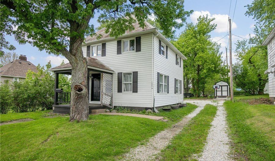 1424 S Liberty Ave, Alliance, OH 44601 - 3 Beds, 1 Bath