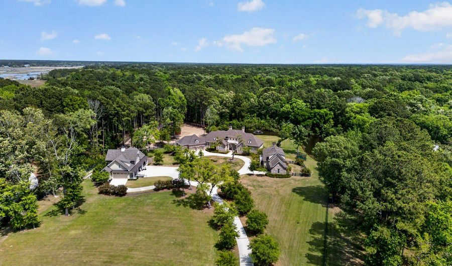 1484 Old Rosebud Trl, Awendaw, SC 29429 - 6 Beds, 11 Bath