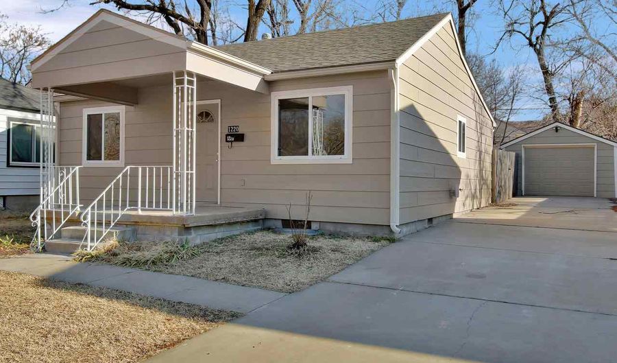 1220 N Henry, Augusta, KS 67010 - 3 Beds, 1 Bath