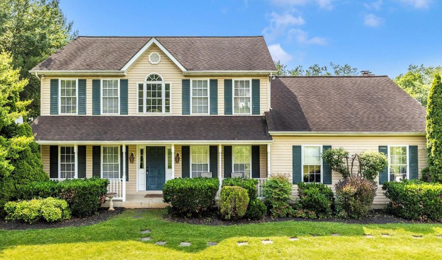 9503 CHILDACREST Dr, Boonsboro, MD 21713 - 5 Beds, 4 Bath