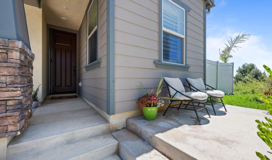 1485 Natalia Ct, Escondido, CA 92026 - 5 Beds, 4 Bath