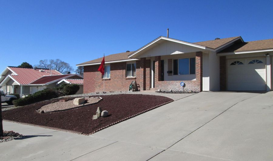 10105 MALAGUENA Ln NE, Albuquerque, NM 87111 - 3 Beds, 2 Bath