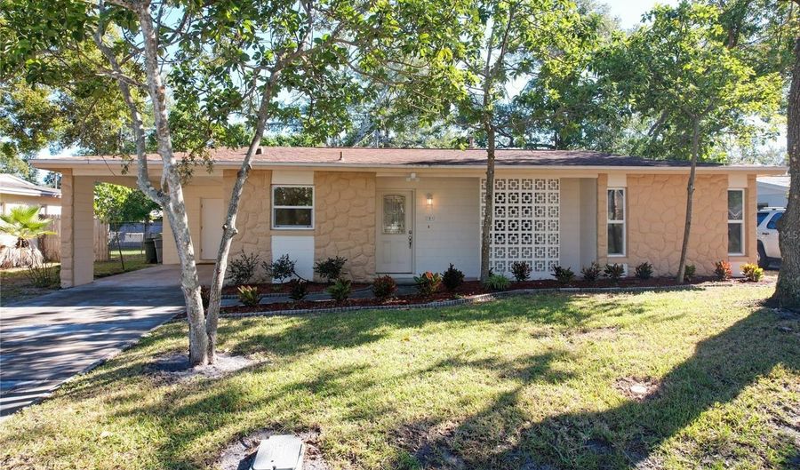 705 BEVERLY Ave, Altamonte Springs, FL 32701 - 3 Beds, 2 Bath