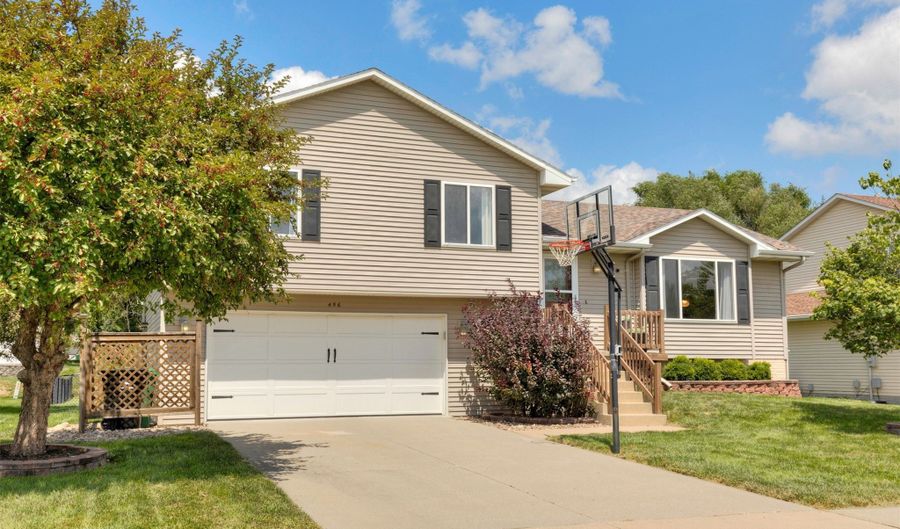 456 SE 33rd St, Ankeny, IA 50021 - 3 Beds, 3 Bath