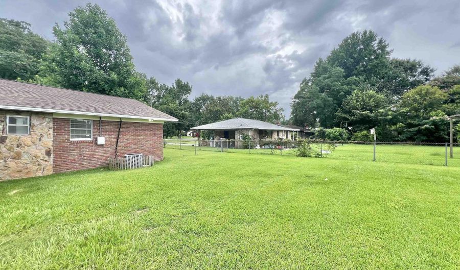 300 Tatom Ave, Atmore, AL 36502 - 3 Beds, 2 Bath