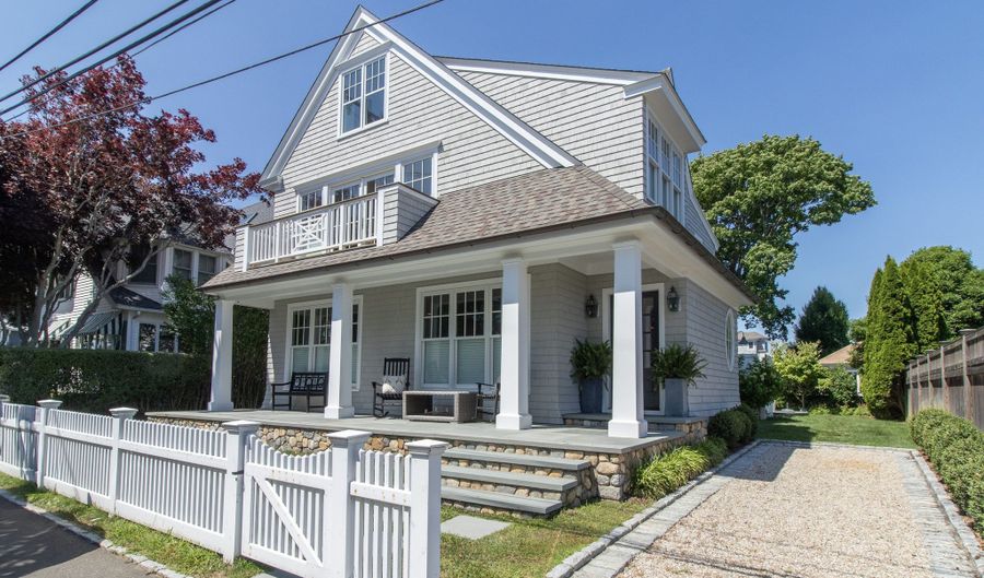 34 Island View Ave, Branford, CT 06405 - 5 Beds, 4 Bath