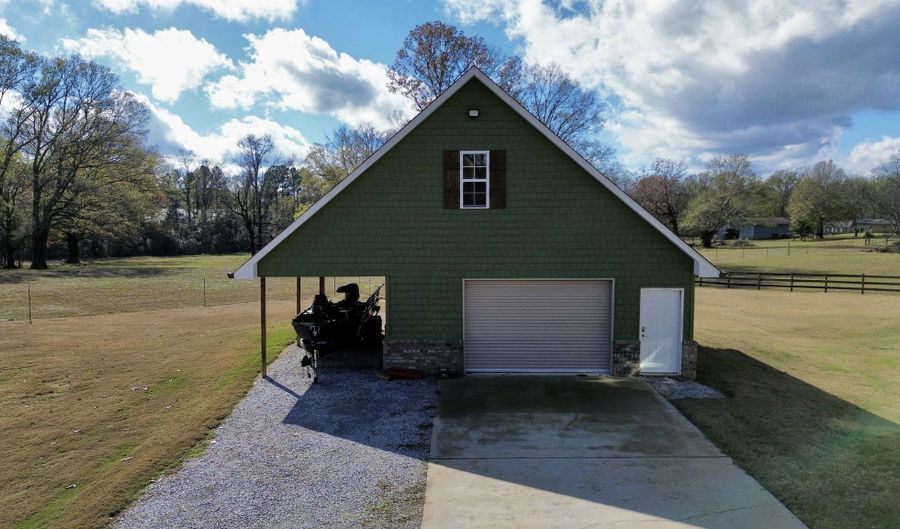 11 Twelve Oaks, Sherman, MS 38869 - 5 Beds, 3 Bath