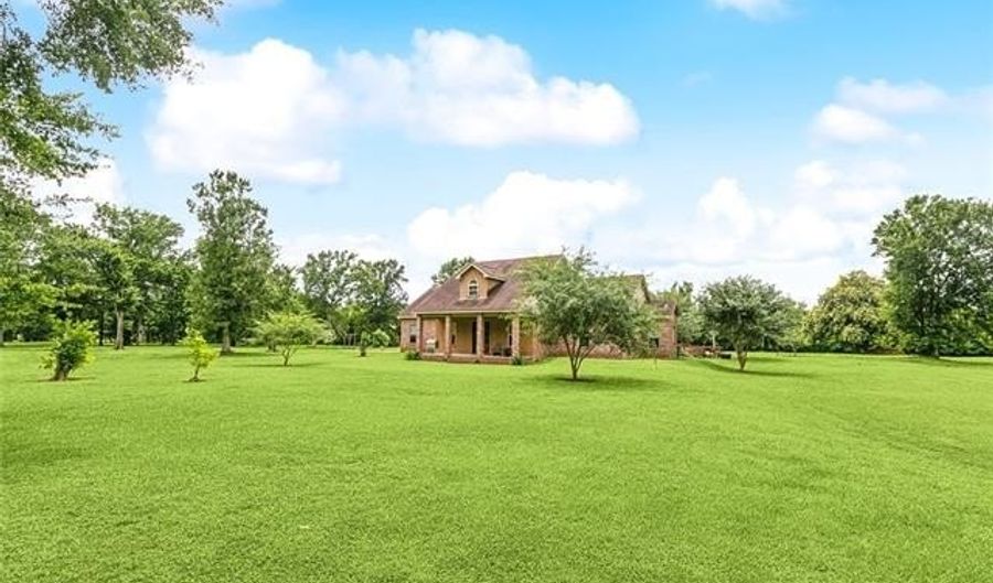 233 PERRY Ln, Ama, LA 70031 - 2 Beds, 2 Bath